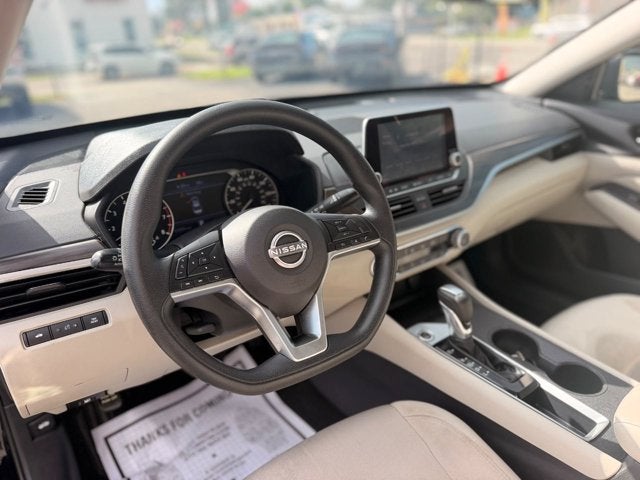 2025 Nissan Altima SV