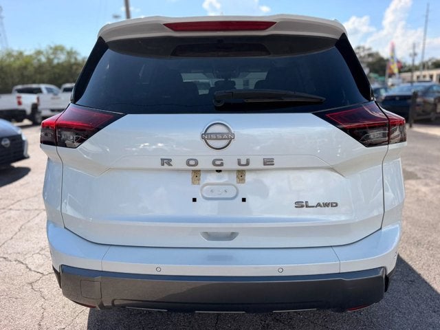 2026 Nissan Rogue SL