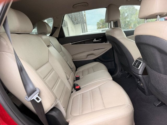 2019 Kia Sorento EX V6