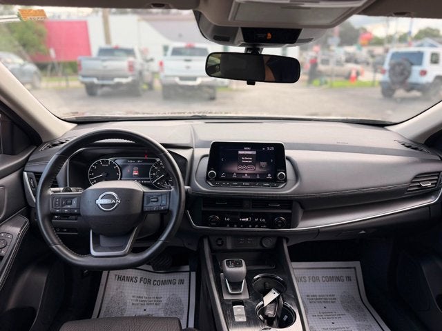 2025 Nissan Rogue SV