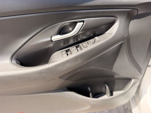 2018 Hyundai Elantra GT 2.0L 6A