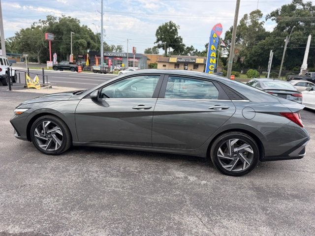 2025 Hyundai Elantra Limited