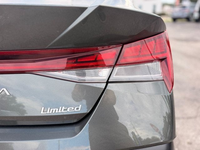 2025 Hyundai Elantra Limited