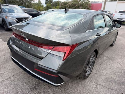 2025 Hyundai Elantra Limited