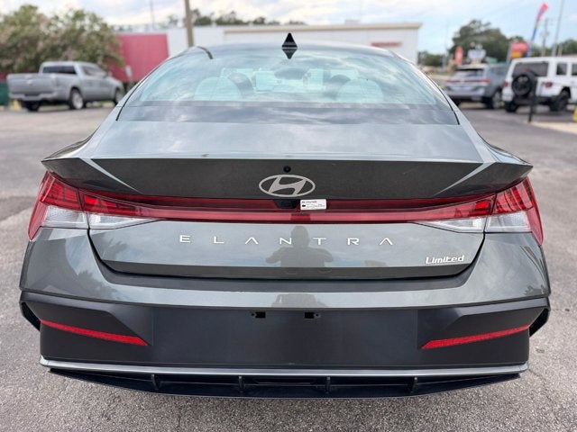 2025 Hyundai Elantra Limited